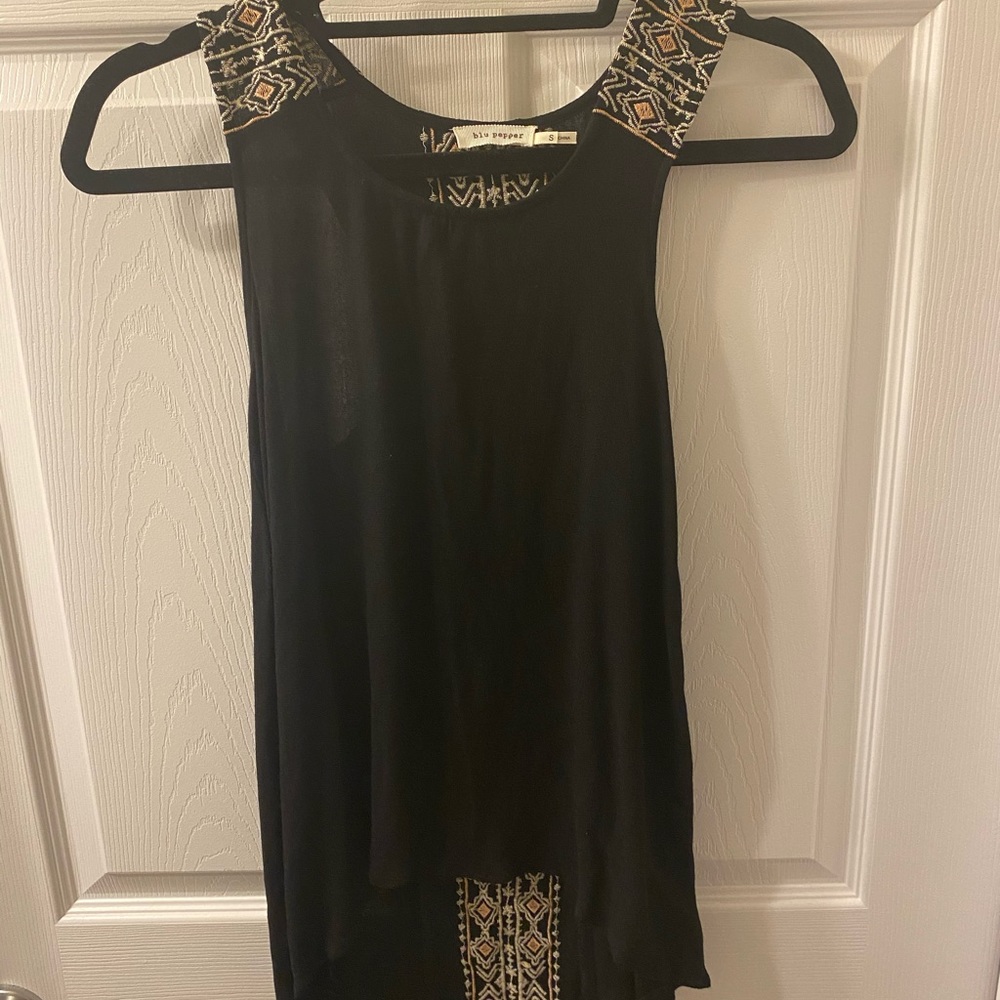 3/$15💥Black Detailed Tank Top